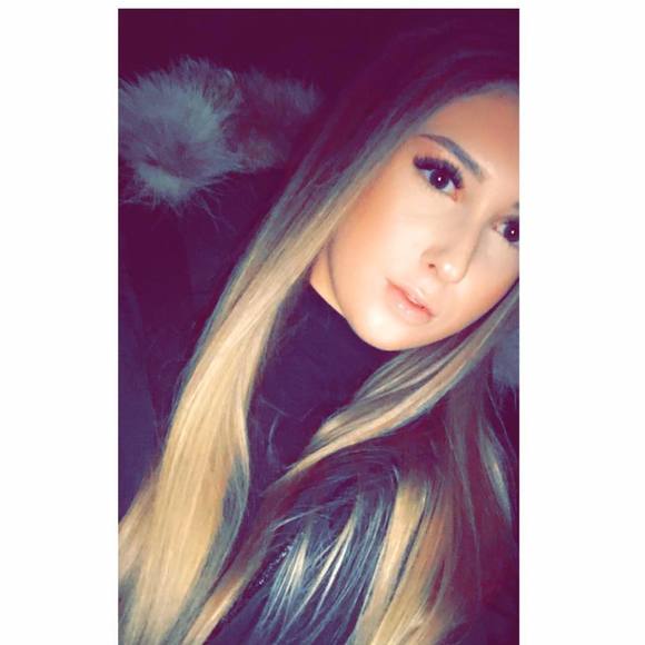 Meet your Posher, Chloe - Picture 1 of 1